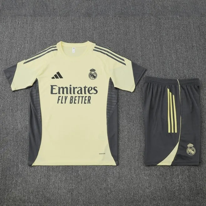 Real Madrid 2025/2026 Short Sleeve/Shorts Tracksuit Yellow