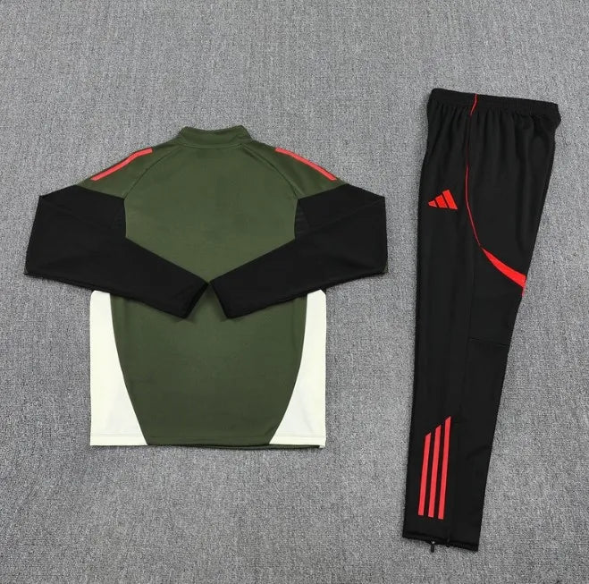 Bayern Munich 2025/2026 1/4 Zipper Tracksuit Green